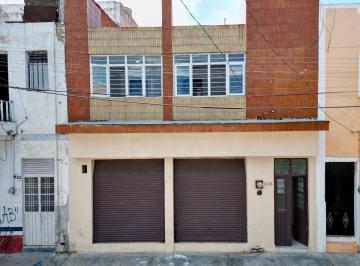 Casa uso de suelo de 4 habitaciones, Guadalajara · Casa en Venta en El Barrio de Analco con Inquilino