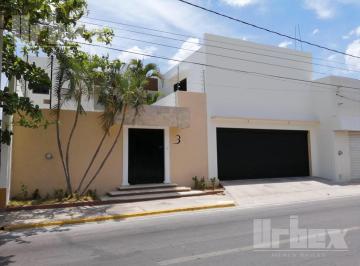Casa · 5 Recámaras · 4 Estacionamientos · Casa - Campeche