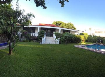 Casa · 725m² · 7 Recámaras · 8 Estacionamientos · Casa en Cuernavaca, Lomas de Cuernavaca, Morelos.