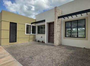 Casa de 3 habitaciones, Conkal · Casa con Amplios Espacion en Conkal Yucatan