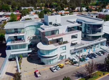 Oficina · 825m² · 21 Estacionamientos · Edificio en Renta Torre Arco Av Cerro Gordo
