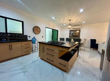 Casa de 3 habitaciones, Mazatlán · Casa en Renta Amueblada con Excelentes Acabados Cerca de Galerías