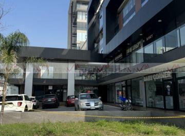 Local comercial · 44m² · 46 Estacionamientos · Local Comercial en Venta en Contry