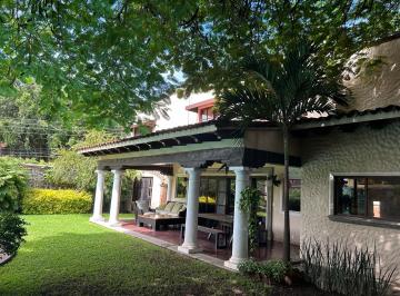 Casa de 3 habitaciones, Cuernavaca · Casa en Venta en Palmira en Privada