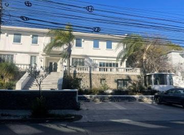 Casa · 1850m² · Casa con Uso de Suelo en Venta, Obispado