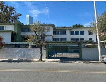 Casa · 1130m² · 27 Estacionamientos · Propiedad en Renta en Obispado