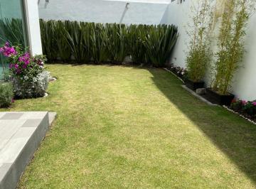 Casa · 210m² · 3 Recámaras · 5 Estacionamientos · Venta Casa Sexta Sección Lomas Verdes