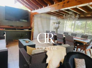 Casa · 290m² · 3 Recámaras · 3 Estacionamientos · Casa en Venta en Lomas del Campanario