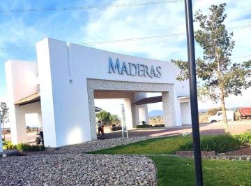 Terreno / Lote · 260ha · Terreno en Esquina en Venta en Cd Maderas Corregidora Qro