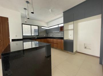 Casa en condominio de 4 habitaciones, Querétaro · Casa Nueva con Jardín Enorme y Recámara con Baño Completo en Planta Baja en Lomas de Juriquilla