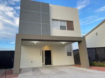 Casa · 330m² · 3 Recámaras · Casa en Venta en Barcena Residencial