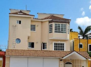 Casa · 327m² · 5 Recámaras · Casa en Renta en Santa Fe