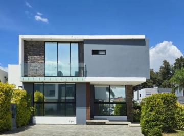 SE VENDE CASA EN CASA FUERTE · Se Vende Casa en Casa Fuerte