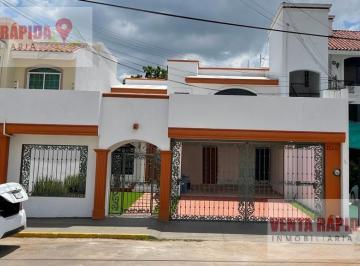 Casa · 272m² · 4 Recámaras · 4 Estacionamientos · Casa en Fraccionamiento La Campiña