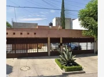 Casa de 4 habitaciones, Naucalpan de Juárez · Remato Casa en Ciudad Satelite, Cda. Angel Dominguez, Naucalpan
