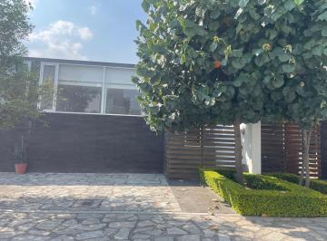 Casa de 2 habitaciones, Tlajomulco de Zúñiga · Hermosa Casa en Venta de Una Planta $3'850,000
