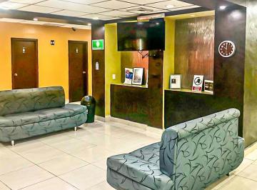 Oficina de 1 habitación, Monterrey · Consultorio en Renta en Sertomas