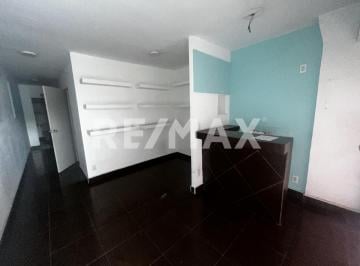 Local comercial · 42m² · 10 Estacionamientos · Local en Renta en Serviplaza El Rosario en Av Aquiles Serdán en Colonia El Rosario - (4)