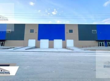 Bodega comercial · 1900m² · 10 Estacionamientos · Bodega en Renta Libramiento Garcia
