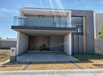 Casa de 3 habitaciones, Huimilpan · Residencia en Venta en Mallorca Residencial, Querétaro, Diseño de Autor