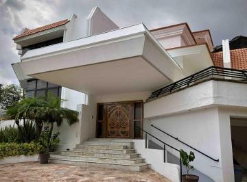 Casa · 1049m² · 4 Recámaras · 5 Estacionamientos · Casa en Venta en Club de Golf Santa Anita, Tlajomulco de Zúñiga, Jalisco.