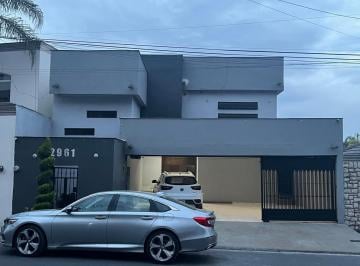 Casa de 3 habitaciones, Monterrey · Casa en Venta Cumbres 5o Sector