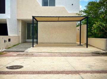 Casa · 187m² · 3 Recámaras · 2 Estacionamientos · Casa en Venta del Lago en Privada Altozano Mérida Yucatán - (4)