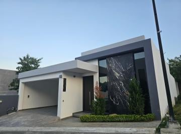 Casa de 2 habitaciones, Santiago · Casa en Santiago Nl Residencial Media Luna