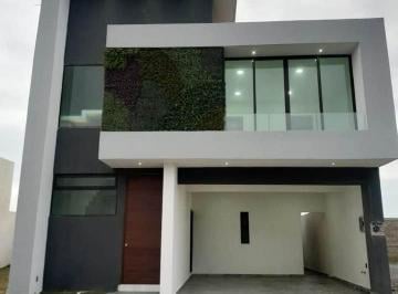 Casa de 3 habitaciones, Alvarado · Casa en Venta Lomas del Sol Cerca de Plaza El Dorado
