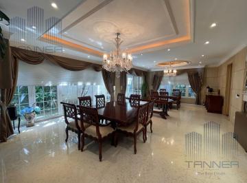Casa en condominio · 608m² · 3 Recámaras · Casa en Venta en Exclusivo Conjunto Las Villas, Bosques de Las Lomas!