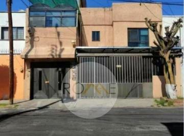 Casa de 3 habitaciones, Gustavo A. Madero · Casa en Lindavista de Remate Bancario