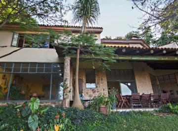 Casa de 3 habitaciones, Zapopan · Casa 1560 m² en Guadalajara