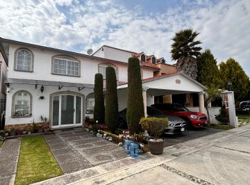 Casa en condominio de 4 habitaciones, Metepec · Casa en Venta en Metepec con Amplios Espacios Cerca de Av Tecnológico en Privada