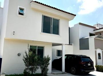 Casa en condominio de 3 habitaciones, Zapopan · Hermosa Casa Virreyes 3 Recamaras Mas Estudio 180 m²