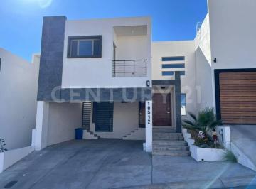 Casa · 213m² · 3 Recámaras · 2 Estacionamientos · Casa en Venta Residencial Valdivia Chihuahua, Chih