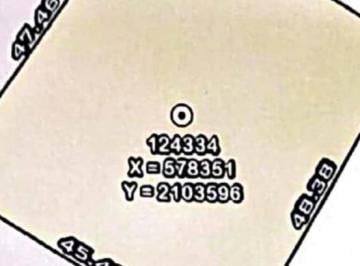 Terreno / Lote · 2100m² · Terreno en Venta