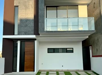 Casa de 4 habitaciones, Pachuca · Casa en Venta, Pachuca con 4 Recamaras. Reesidencial Altara 164