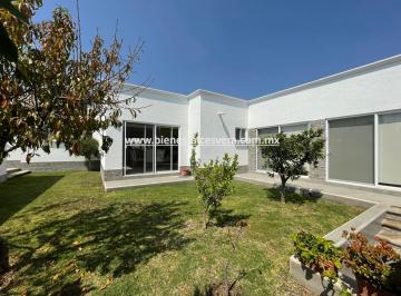 Casa de 2 habitaciones, Tequisquiapan · Casa en Venta en El Centro de Tequisquiapan en El Fracc. El Vergel. Lau
