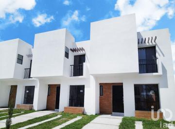 Casa · 95m² · 3 Recámaras · 2 Estacionamientos · Casa en Venta en Fraccionamiento Xana Plus Veracruz