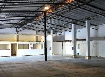 Bodega comercial · 434m² · Bodega Comercial en Xx Cafe Combate