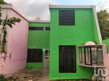 Casa · 109m² · 3 Recámaras · 1 Estacionamiento · Venta Casa en Mérida, Yucatán, Fraccionamiento Wallys