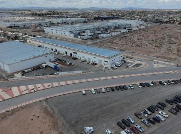 Bodega comercial · 737m² · 3 Estacionamientos · Bodega en Renta con Oficina Cerca de Ramon Rayón y Santiago Troncoso