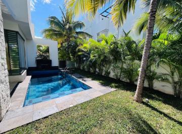 Casa de 5 habitaciones, Benito Juárez · Hermosa Casa en Isla Dorada Cancun