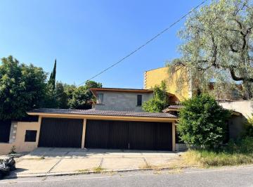 Casa de 4 habitaciones, Naucalpan de Juárez · Casa en Ciudad Satelite, Naucalpan en Venta