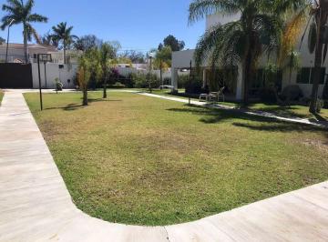 Casa · 623m² · 3 Recámaras · 5 Estacionamientos · Casa en Venta en Villas de Irapuato