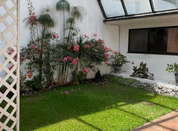 Casa · 450m² · 4 Recámaras · 8 Estacionamientos · Casa en Jardines del Pedregal