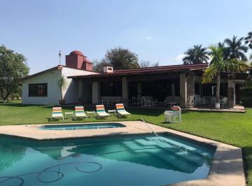 Casa · 5550m² · 4 Recámaras · 8 Estacionamientos · Venta Casa Yautepec Morelos
