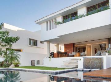Casa de 4 habitaciones, Benito Juárez · Casa en Venta Puerto Cancún