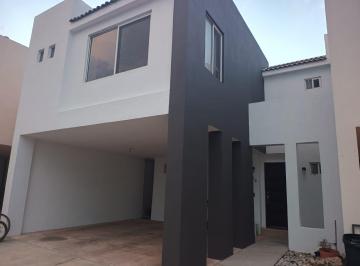 Casa de 3 habitaciones, Santa Catarina · Rento Casa en Col. Paseo del Prado en Santa Catarina, Nuevo Leon