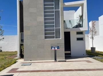 Casa en condominio · 145m² · 3 Recámaras · 2 Estacionamientos · Casa - Aguascalientes